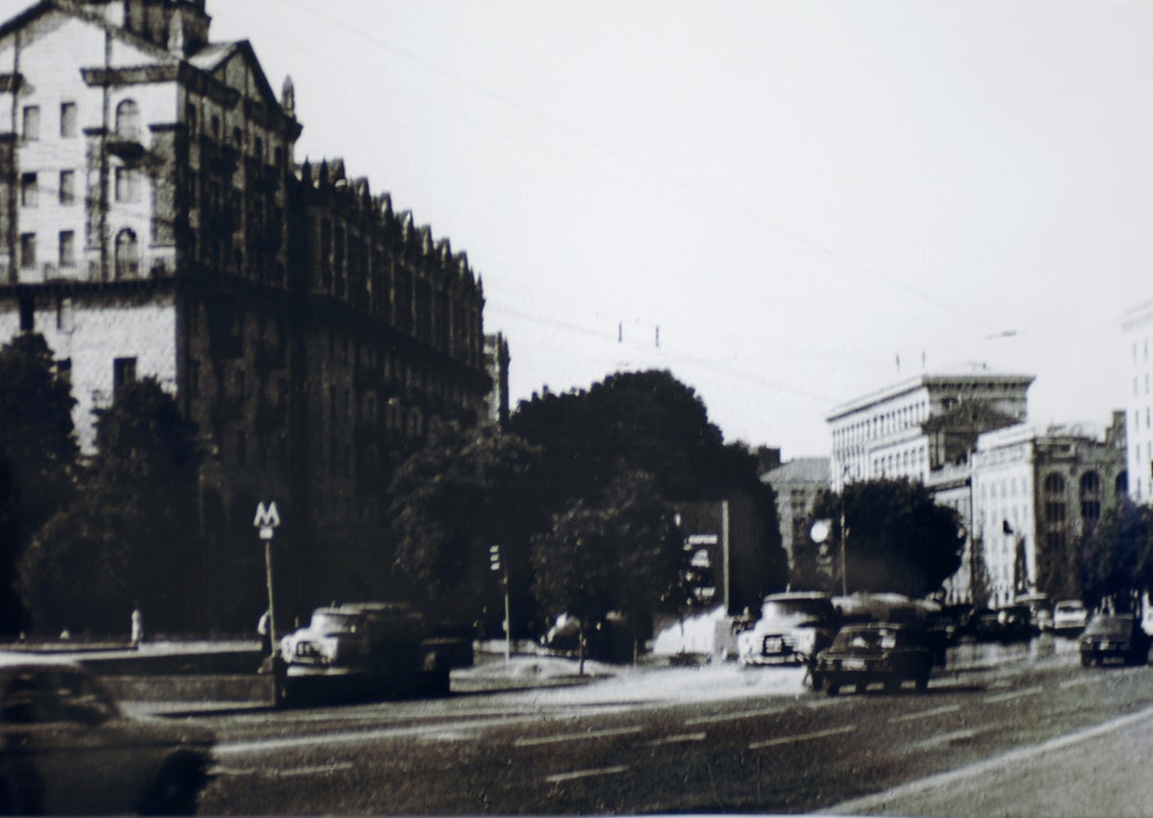 1 maja 1986. Polewaczki na głównej arterii Kijowa - alei Chreszczatyk